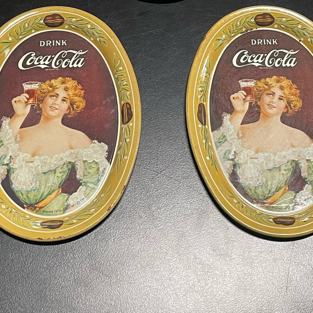 1973 production Coca-Cola Advertisement tray